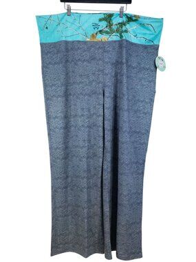 Realtree Xtra Colors Yoga Pants Women's Size 4X (26-28) Gray Aqua Camo